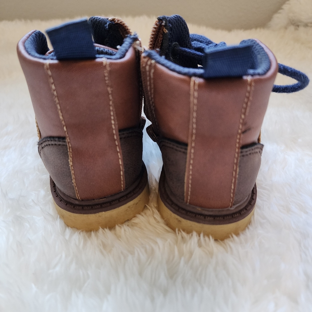 Carter's Boots - Picture 2 of 5